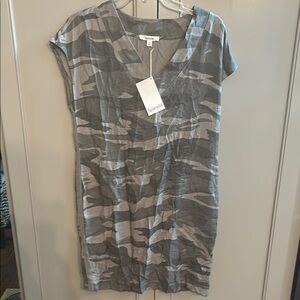 NWT $158 Splendid Camouflage V-Neck Dress sz sm
